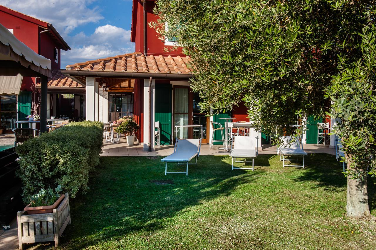 Hotel La Posta Di Torrenova Orbetello Eksteriør billede