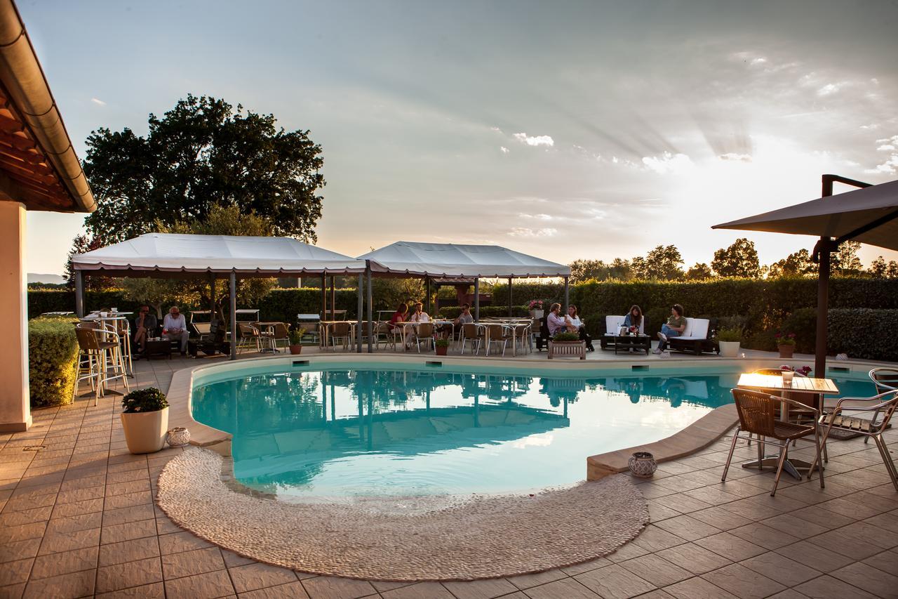 Hotel La Posta Di Torrenova Orbetello Eksteriør billede