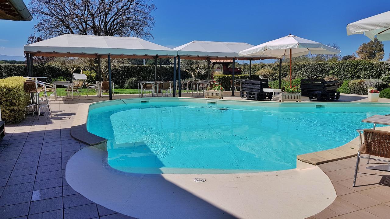 Hotel La Posta Di Torrenova Orbetello Eksteriør billede